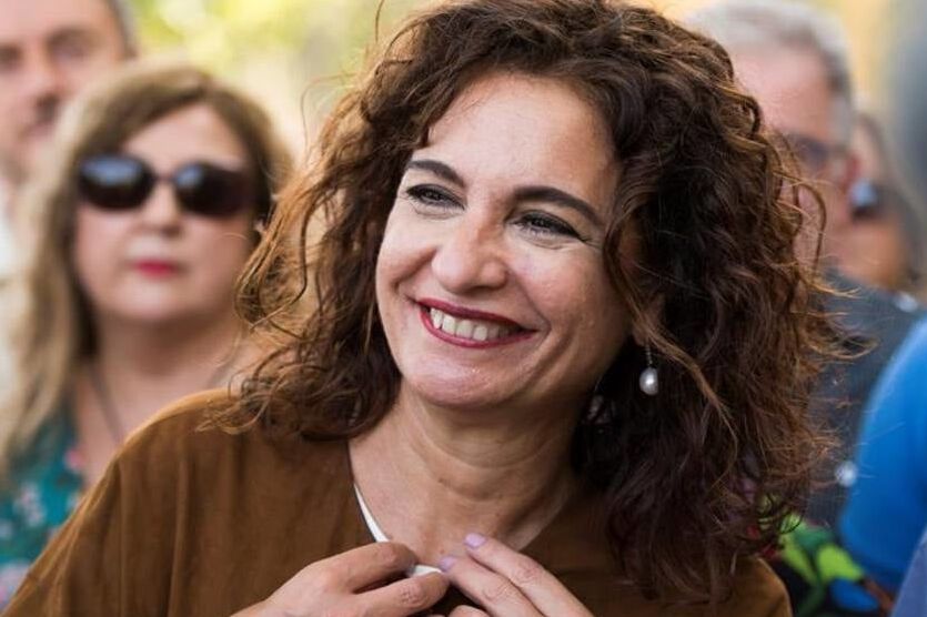 Hot Spanish Minister