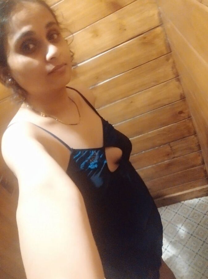 Sexy Indian Ritu