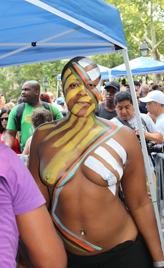 Bodypainted Curvy Thick Ebony