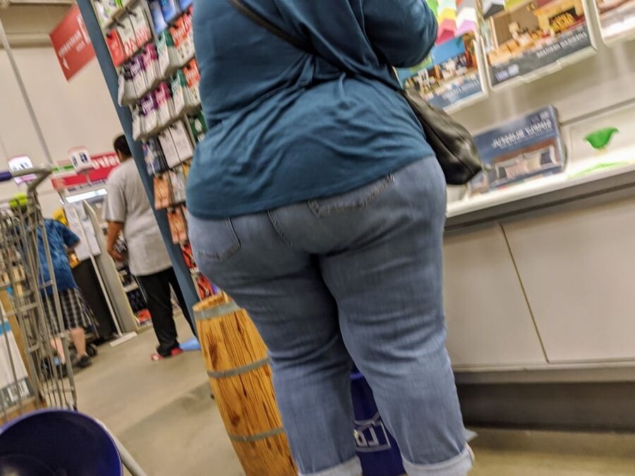 Hispanic Mature Wide Big Ass