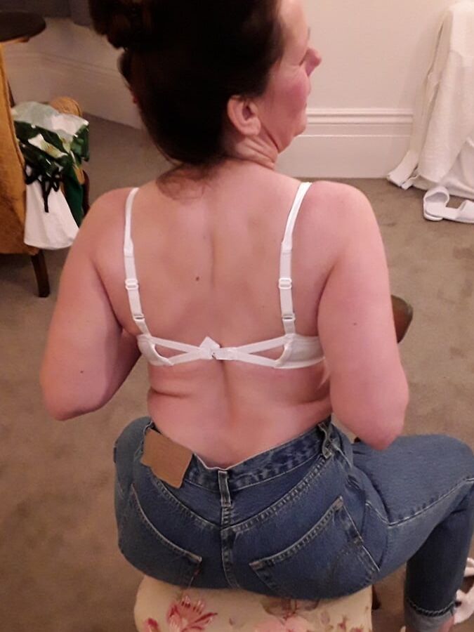 For the Lesbians who may like milfs this is the mrs