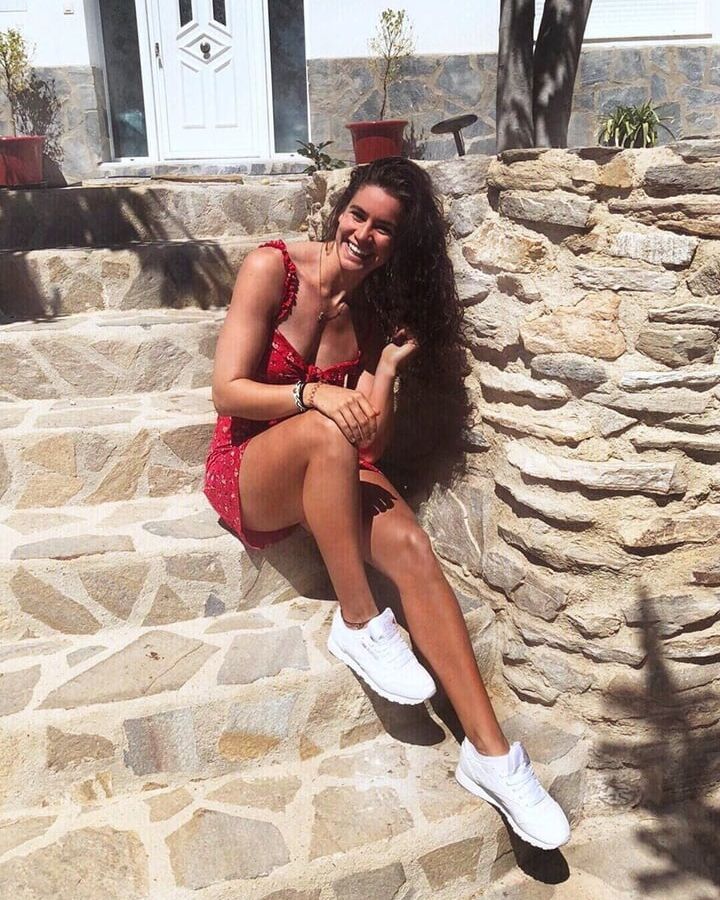 Sexy Sweetheart Megan, Age for Cum and Comments