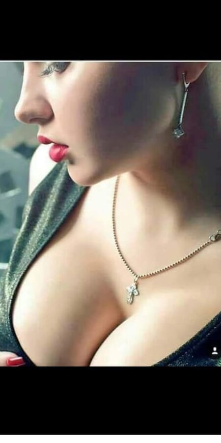 Desi girl boobs