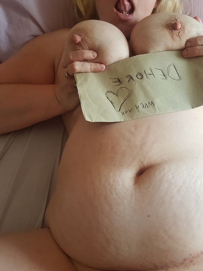 Gorgeous mature woman with big tits(leevankeef-his gorgeous)