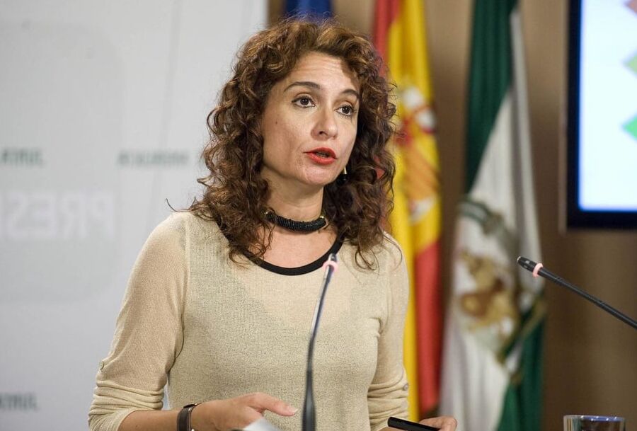 Hot Spanish Minister