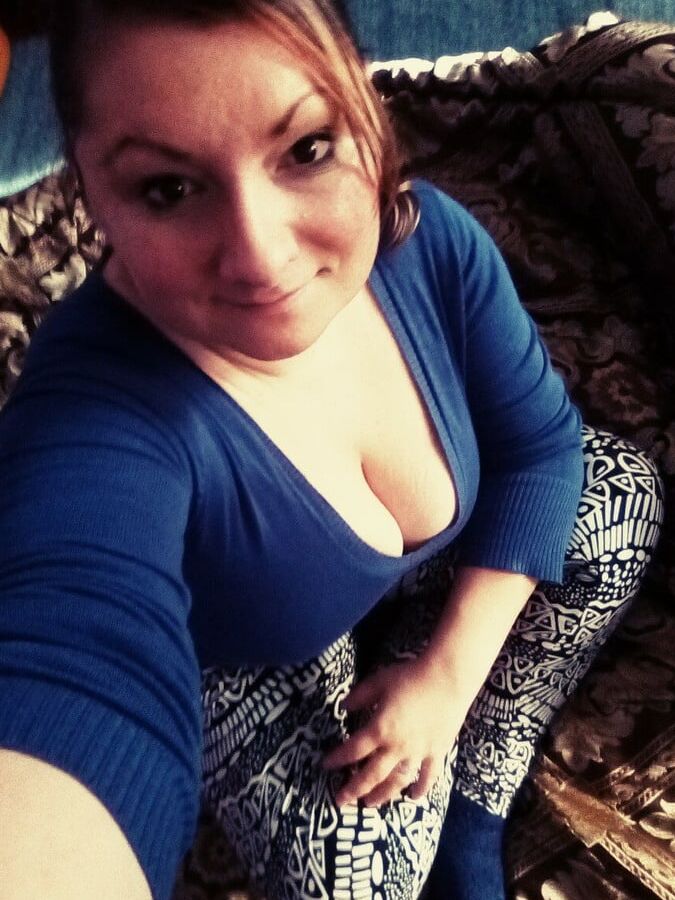 ROU ROMANIAN MILFS MOM IS A FAT SLUT