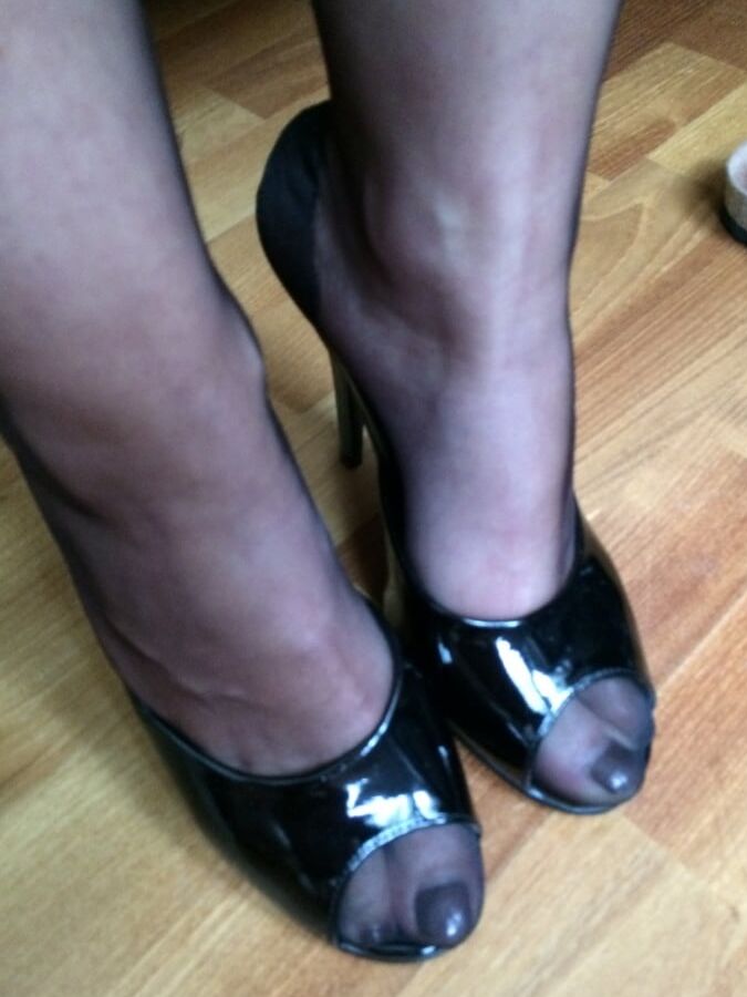 Nylonfeet VIII