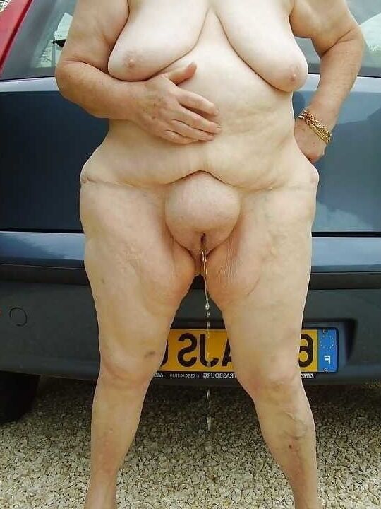 Ladies with pouches are hot