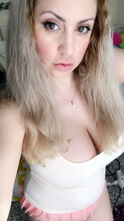 Sexy big boobs MILF