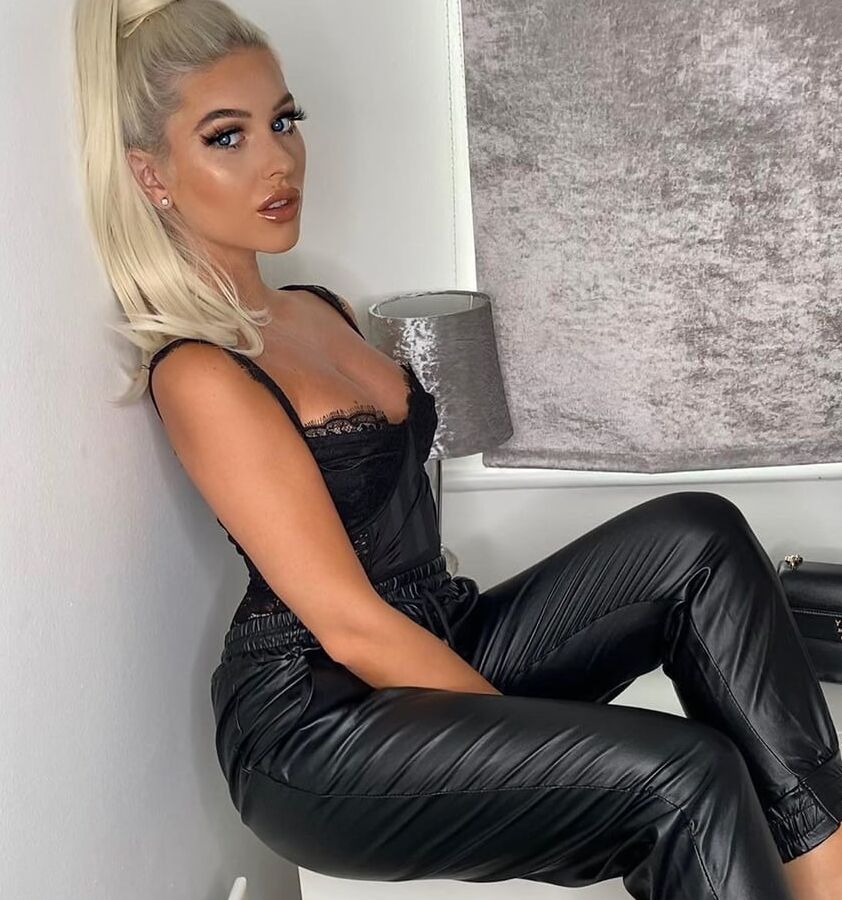 Chav Bimbo Danielle