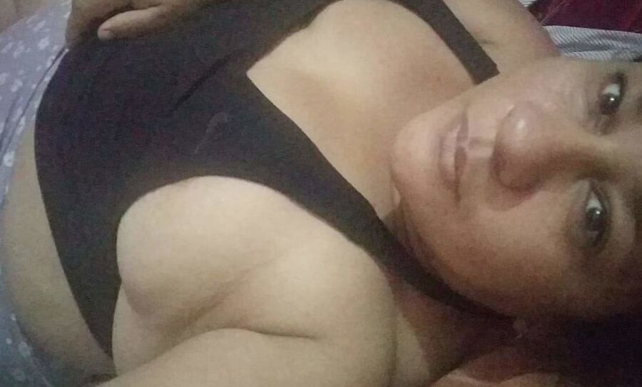 Chubby Latin milf