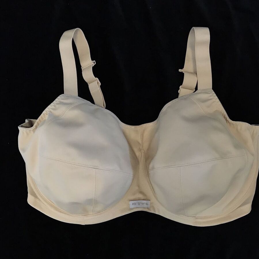 Used J-K cup bras