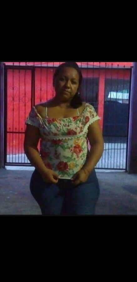 Laura madurita Nalgona