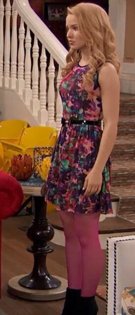 Dove Cameron