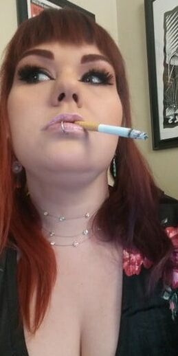 Smoking Slut needs a facial