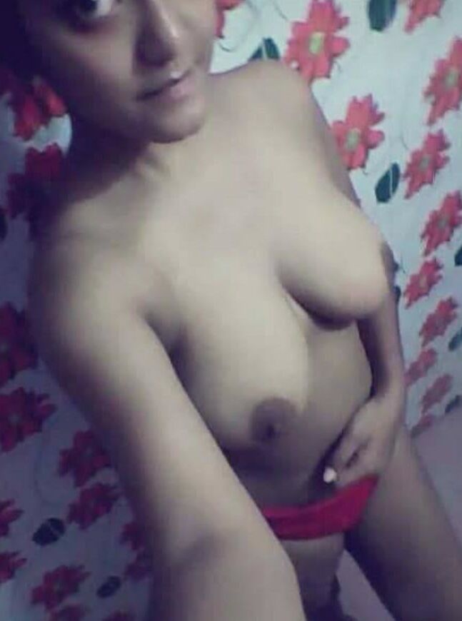 Desi girl boobs