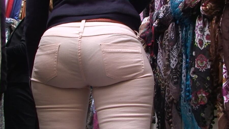 foreign ass GLUTEUS DIVINUS