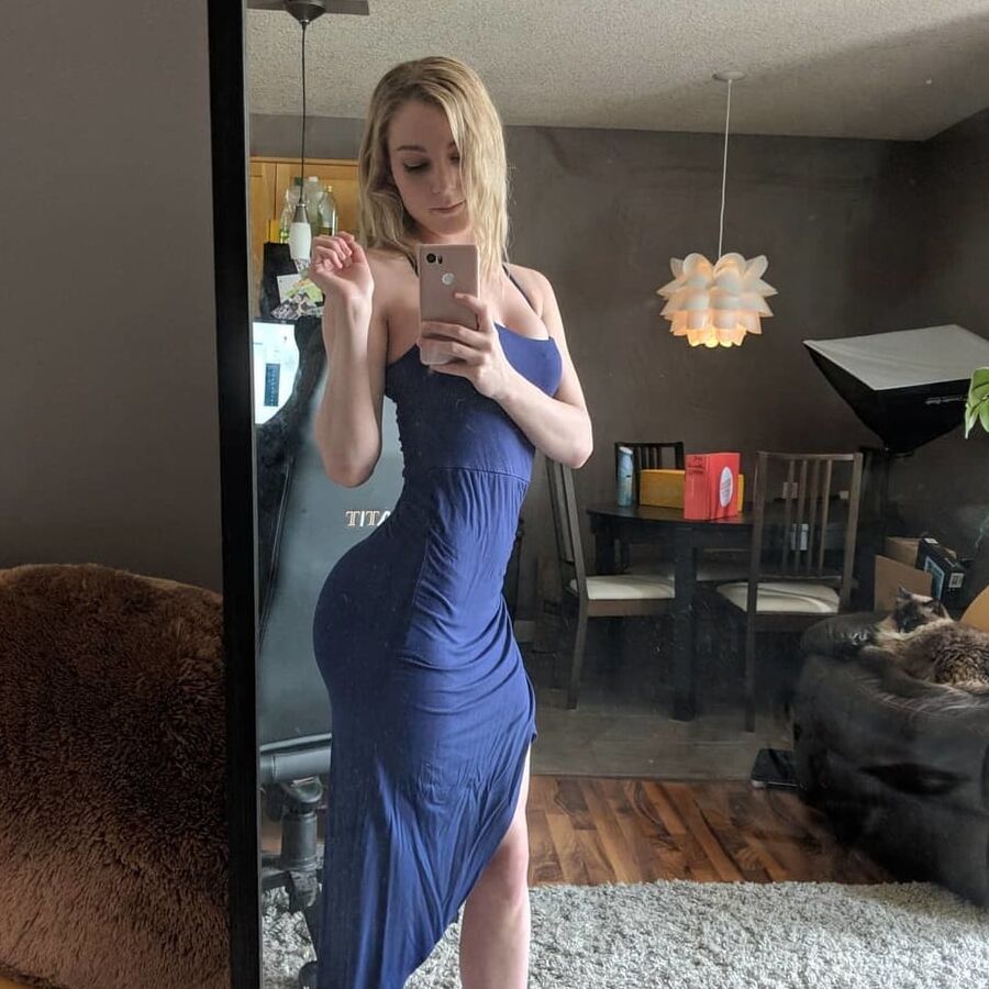 STPeach Twitch Slut