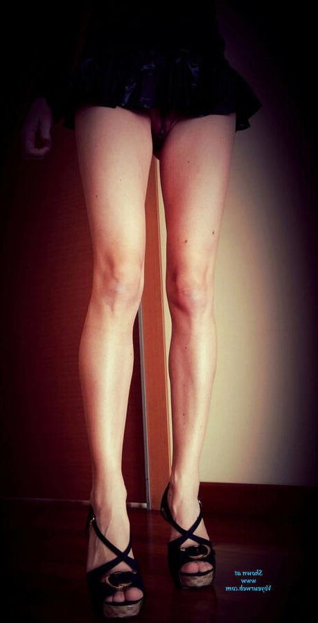 mature amateur wooden