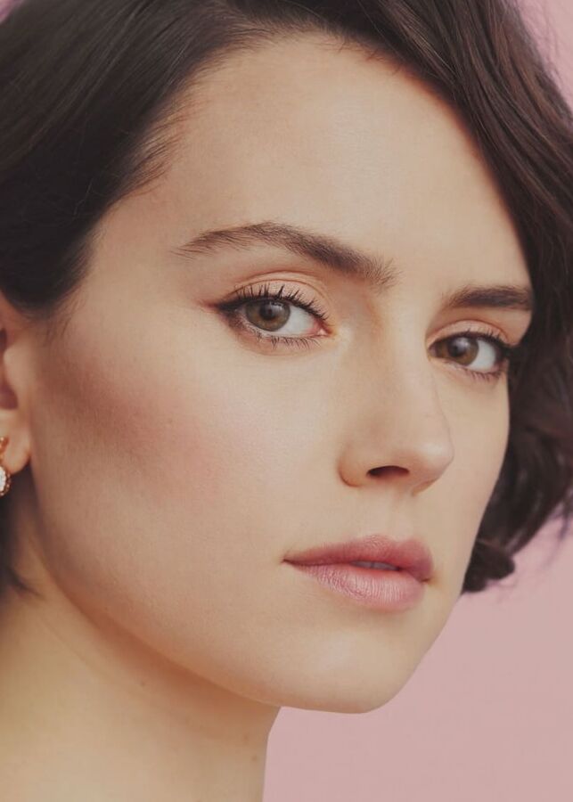 Daisy Ridley Fit As Fuck