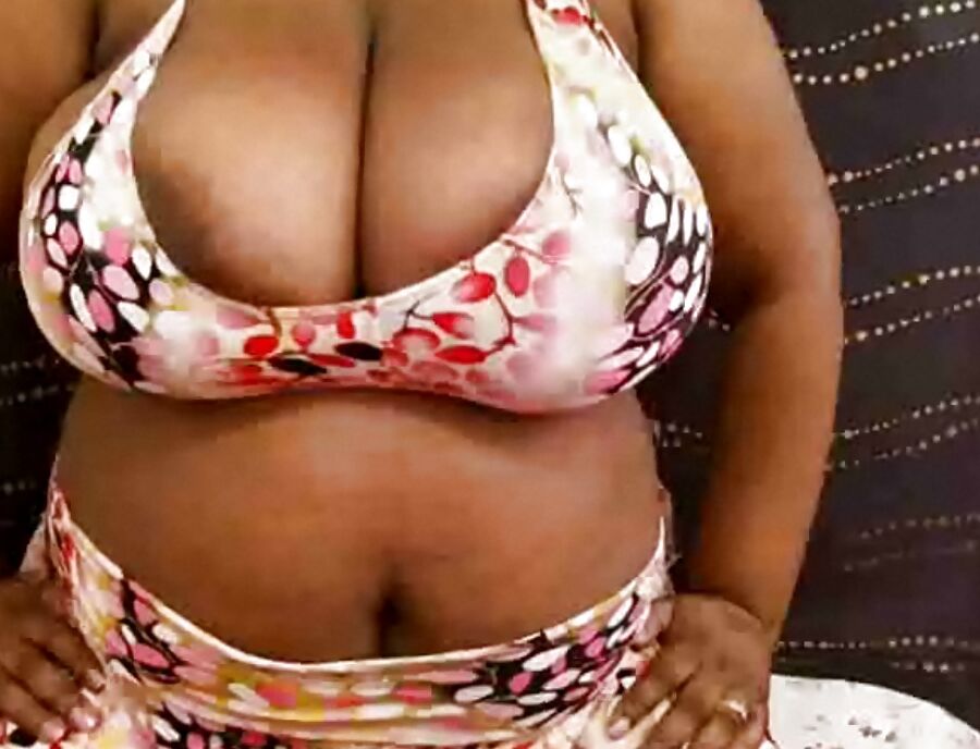 Queen Knockaz Hawaiian Big Tit Bbw