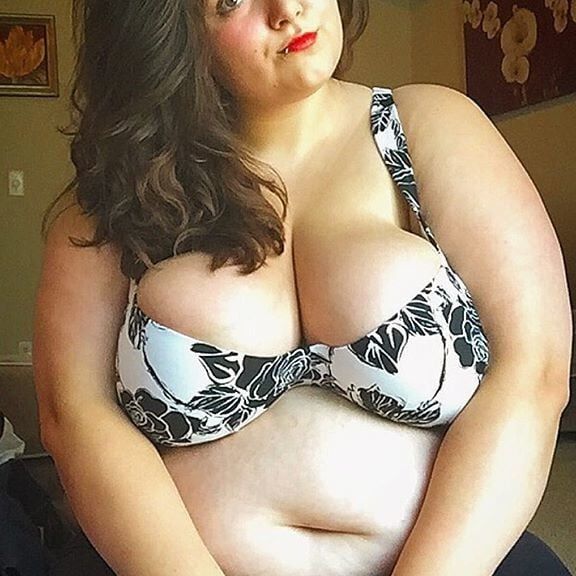 Thick Girls with Big Tits