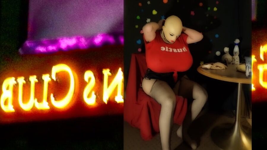 CD Masker Rubber Doll