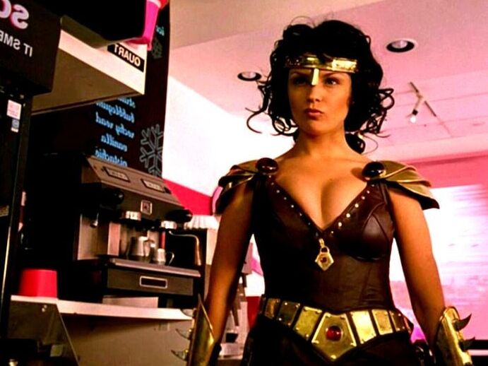 Rachael Leigh cook is still all that!
