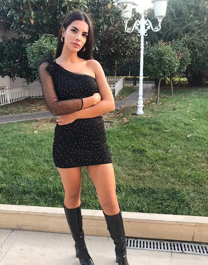 Turkish Instagram Girls Hot Selen
