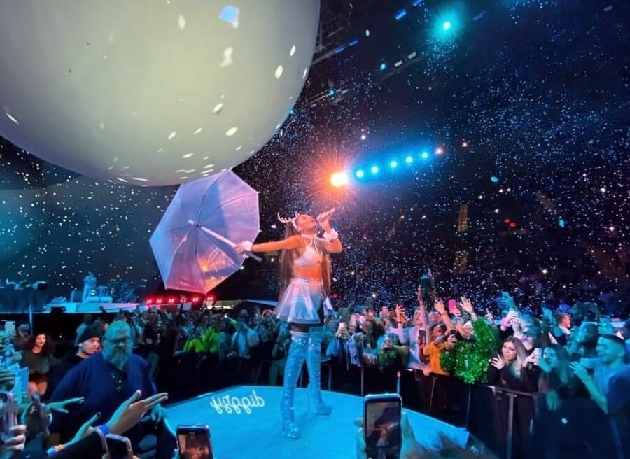 Ariana Grande White Boots (Sweetener World Tour)