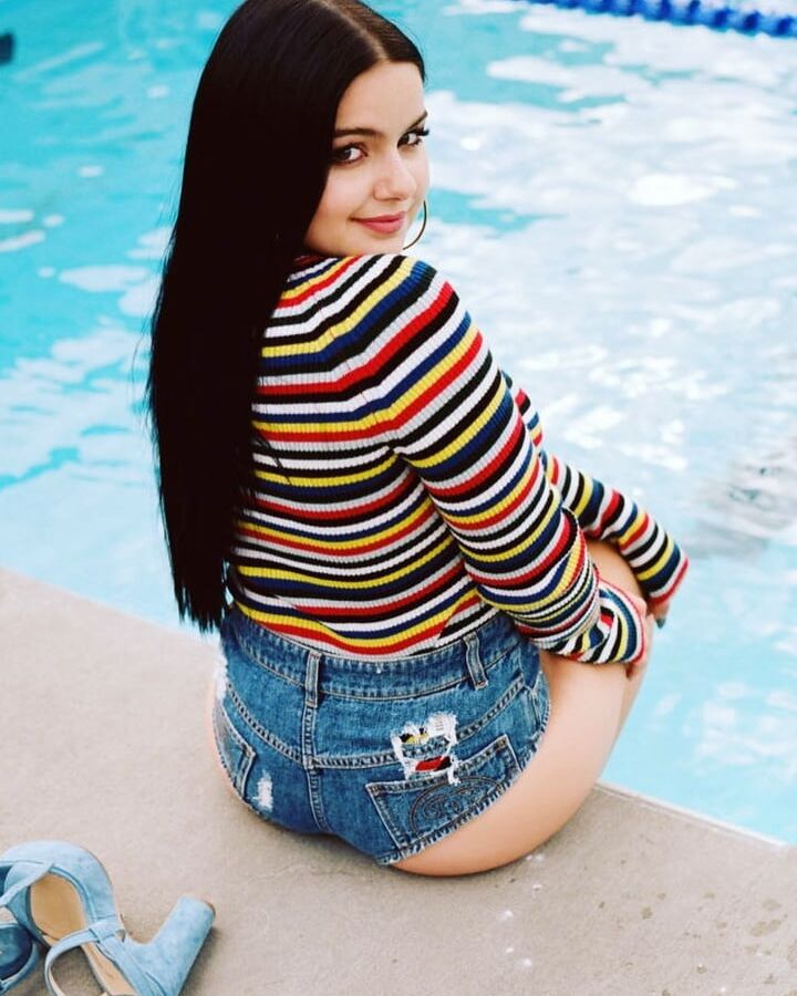 Ariel Winter and her ass
