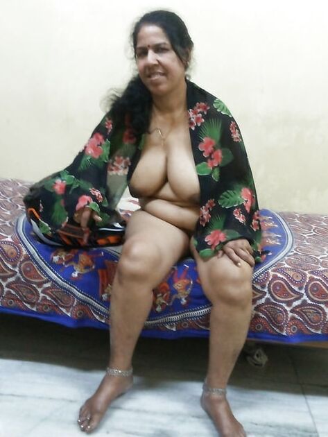 Desi Meena