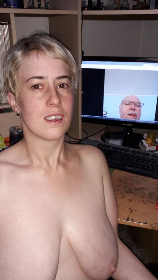naked and dildo play