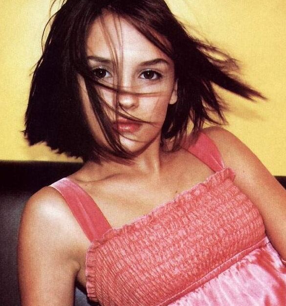 Rachael Leigh cook is still all that!