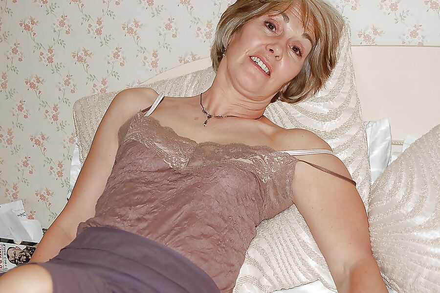 Hot wife showing her boobs