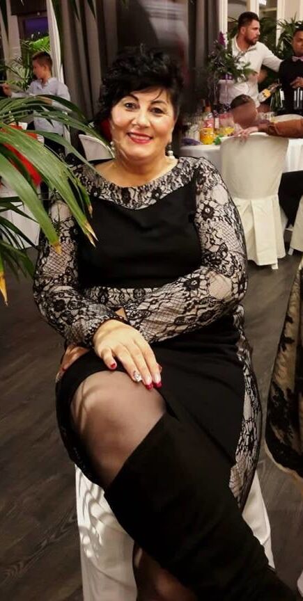 Ramdom BBW faces Romania
