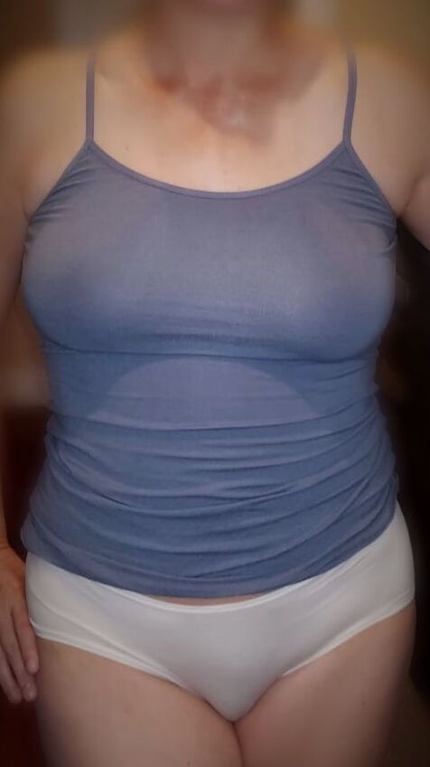 Sexy Gilf&;s and Milf&;s