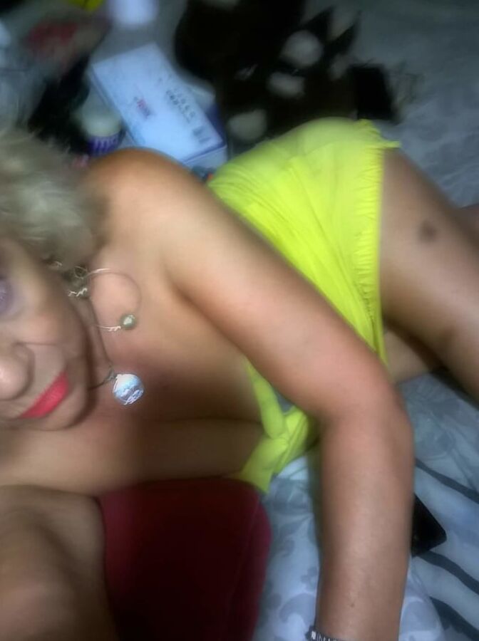 Abuela caliente me manda fotos sexis