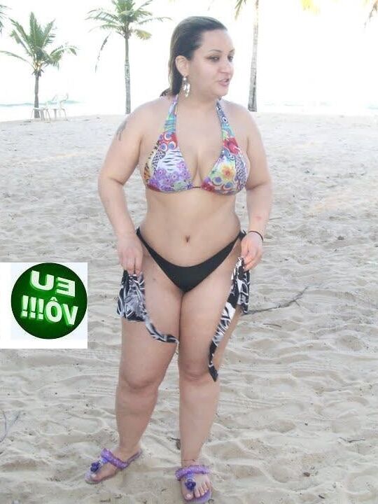 All types of women in the beach .