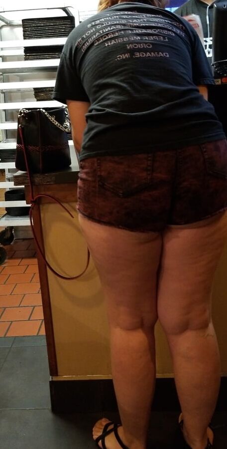 Sexy Chubby Girl Big Legs