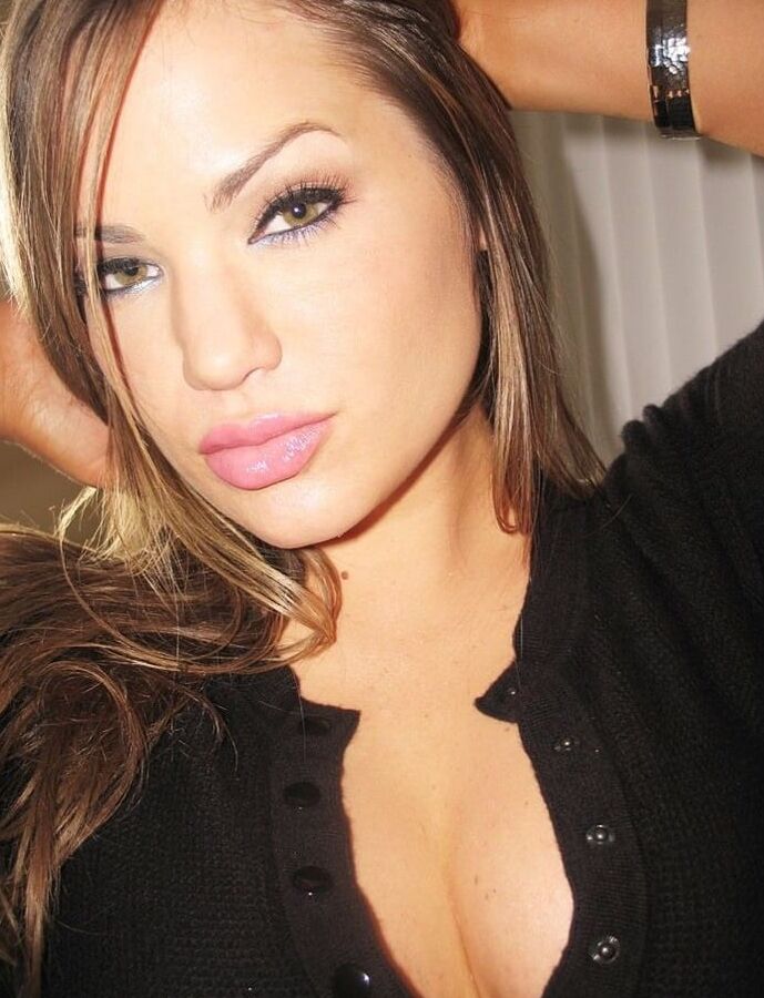 Big boobs sexy babe