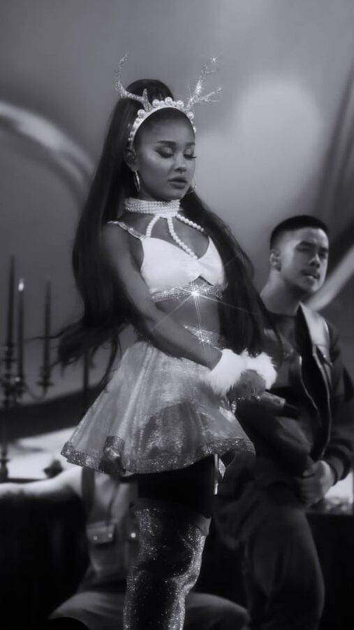 Ariana Grande White Boots (Sweetener World Tour)
