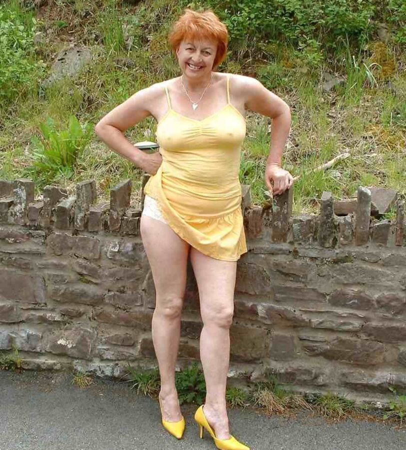Dirty yellow