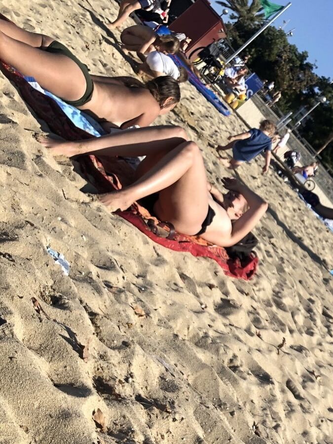VOYEUR BEACH