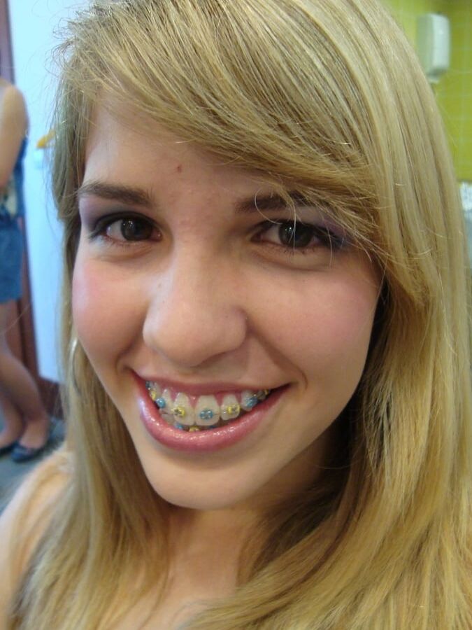 These pretty faces need cum