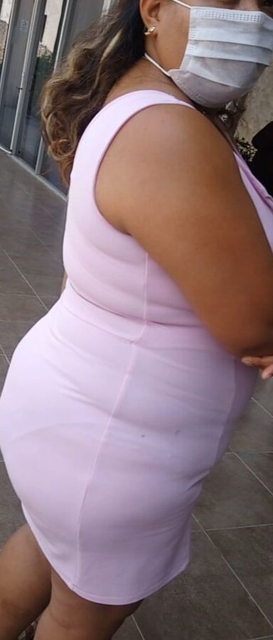 gordita morenita milf transparentando calzon, cojible ella