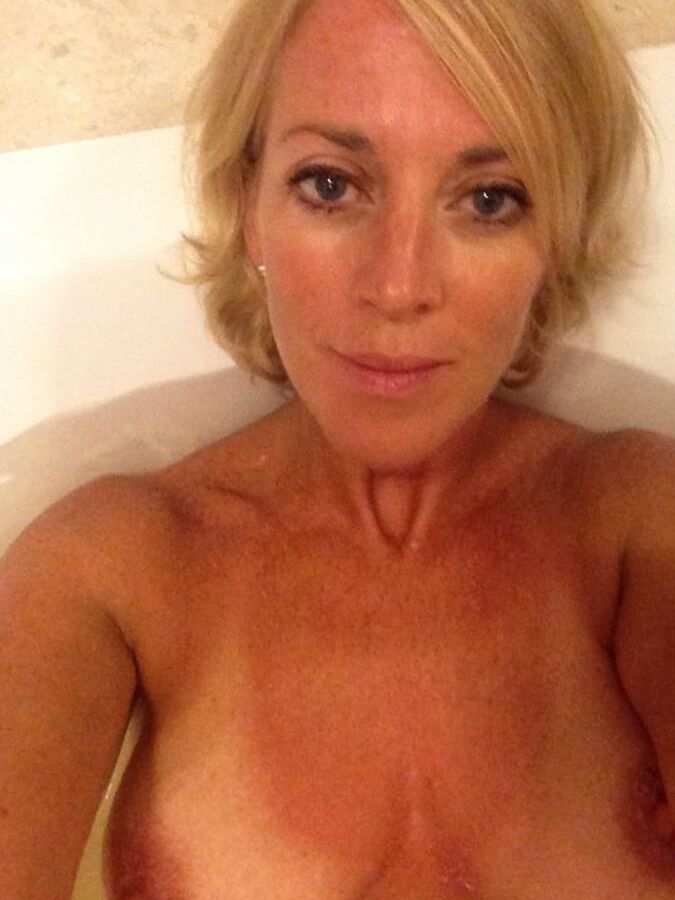 Hot UK Wife - Nice Hangy Milf Tits