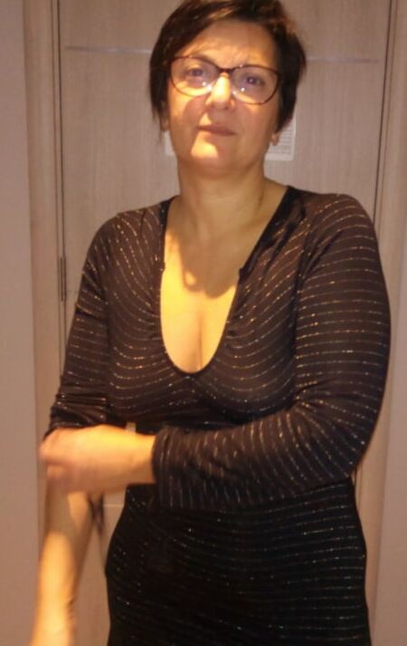 Sexy Gilf&;s and Milf&;s
