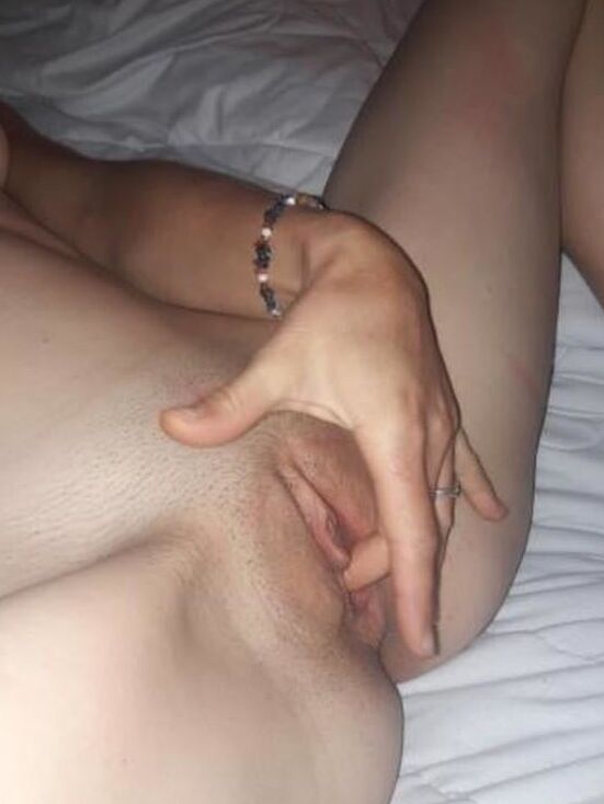 Amateur slut exposure
