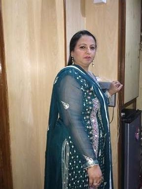 pakistani aunty